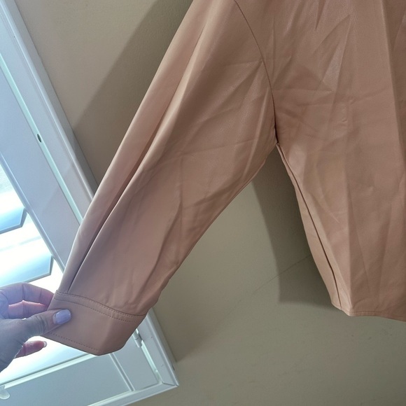 French Connection Crolenda PU button down shirt clay nude - Picture 4 of 7